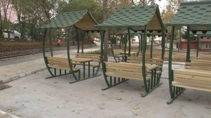 Akşemsettin Parkı Yeni Y&uuml;z&uuml;yle Hizmet Verecek