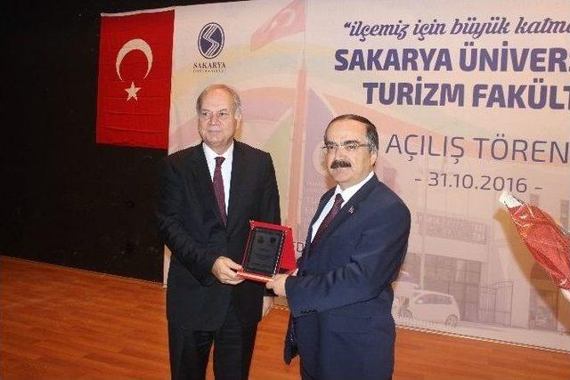 Saü Turizm Fakültesi Resmen Açıldı