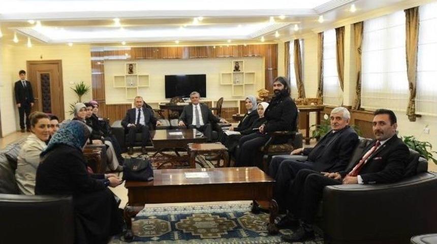 Tbmm Kadın Erkek Fırsat Eşitliği Komisyonu Başkan Ve &Uuml;yelerinden Vali &Ouml;zefe&rsquo;ye Ziyaret