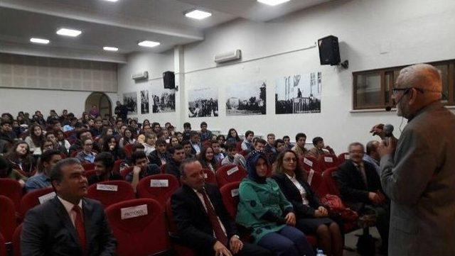 Burhaniye&rsquo;de Konferans İlgi G&ouml;rd&uuml; 3