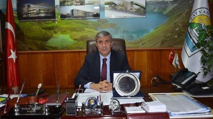 Başkan Aksoy&rsquo;a &lsquo;en Başarılı İl&ccedil;e Belediye Başkanı&rsquo; &Ouml;d&uuml;l&uuml;