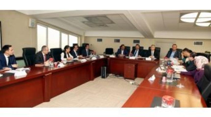 Sağlık&ccedil;ıların Talepleri Kik Toplantılarına Taşındı