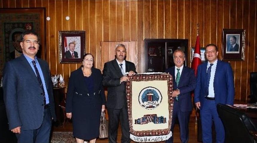 Nahcivan Devlet &Uuml;niversitesi İle Bilimsel İşbirliği S&ouml;zleşmesi İmzalandı
