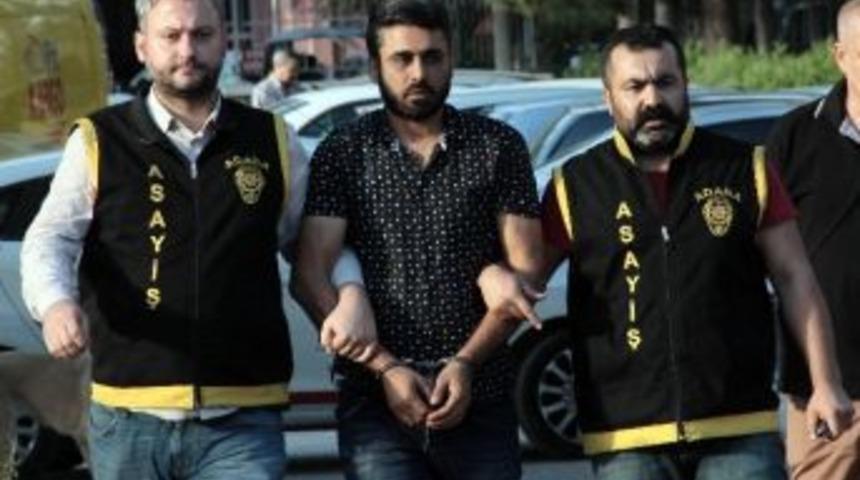 Cezaevi Firarisi Polis Aracına &Ccedil;arpınca Yakalandı