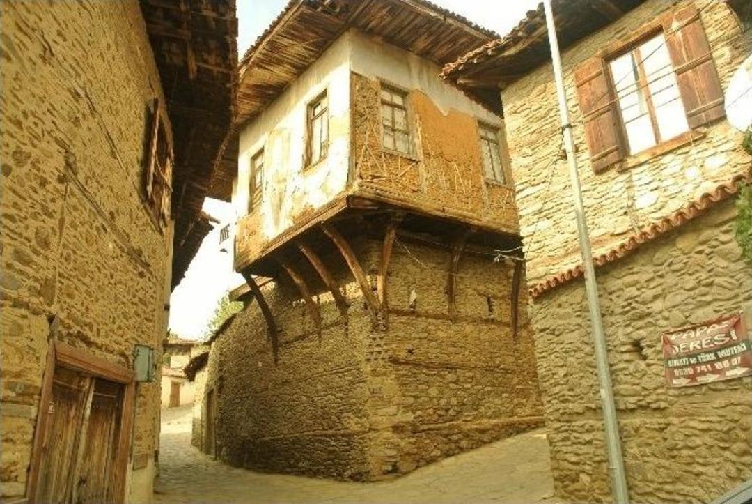 Fotoğraf Dostları Birgi&rsquo;yi Gezdi