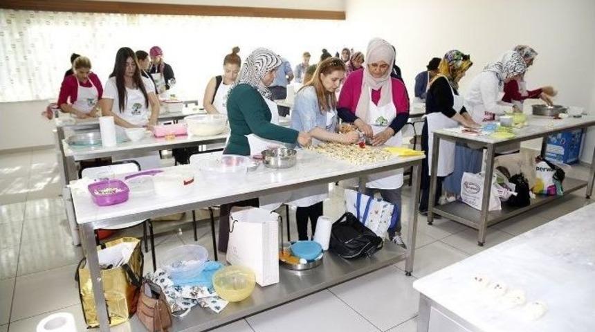 Şehitkamilli Kadınlar Aile B&uuml;t&ccedil;elerine Katkı Sağlayacaklar