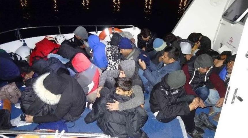 Ayvacık&rsquo;ta 45 Ka&ccedil;ak Yakalandı