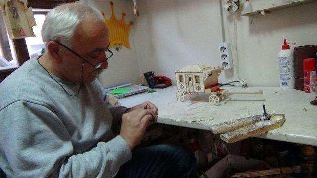 Ahşabı Sanata D&ouml;n&uuml;şt&uuml;r&uuml;yor 1