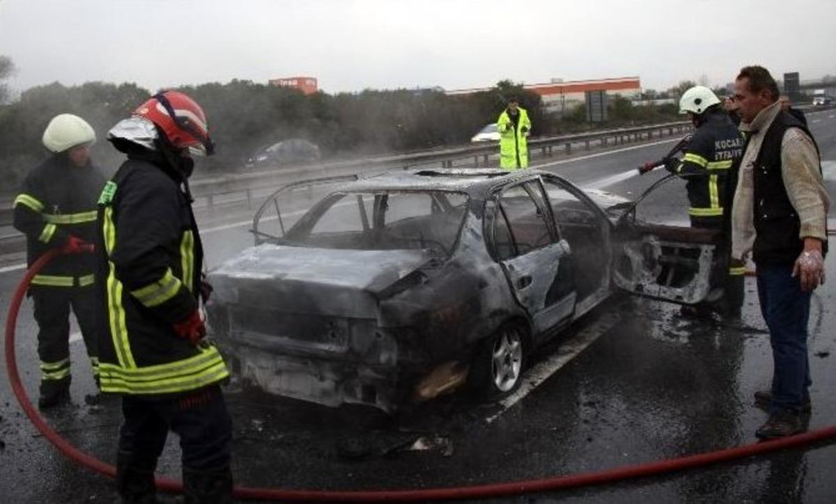 Lpg Aldığı Aracında Sigara Yakınca Annesiyle &Ouml;l&uuml;mden D&ouml;nd&uuml;
