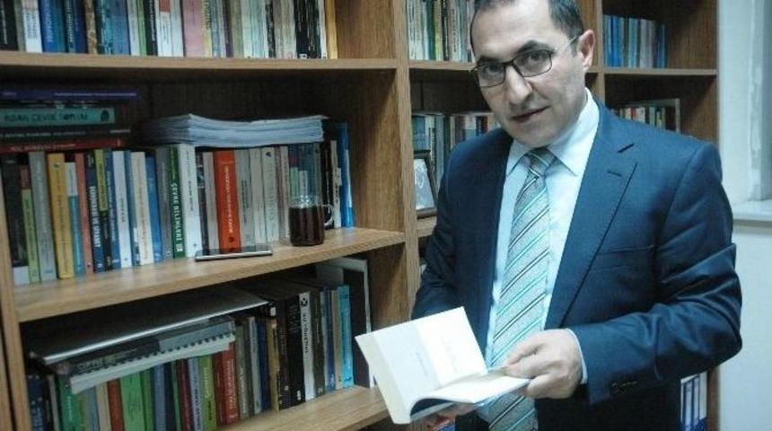 Do&ccedil;. Dr. Menaf Turan&rsquo;dan Başkanlık Sistemi A&ccedil;ıklaması