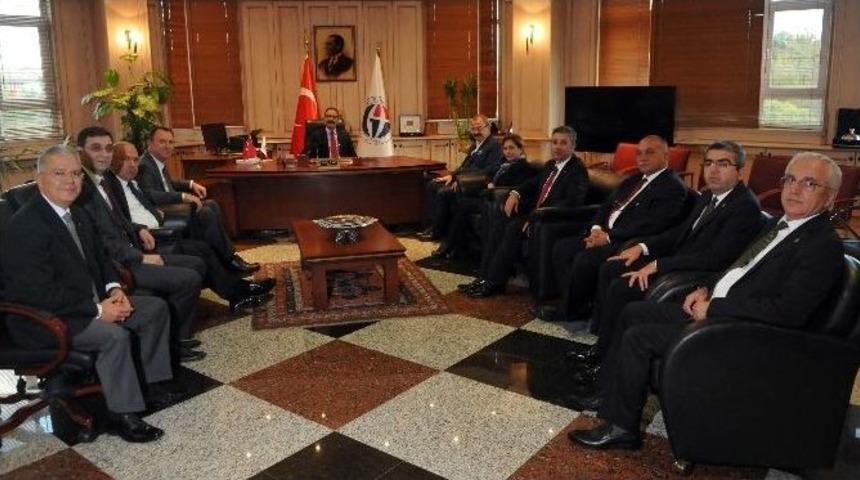 Gso Y&ouml;netiminden, Ga&uuml;n Rekt&ouml;r&uuml; Prof. Dr. G&uuml;r&rsquo;e Hayırlı Olsun Ziyareti