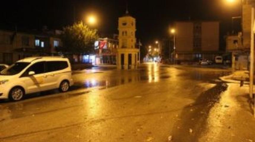 Yavuzeli&rsquo;nde Sağanak Yağış