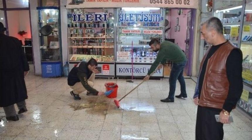 Yeraltı &Ccedil;arşısı Sular Altında Kaldı