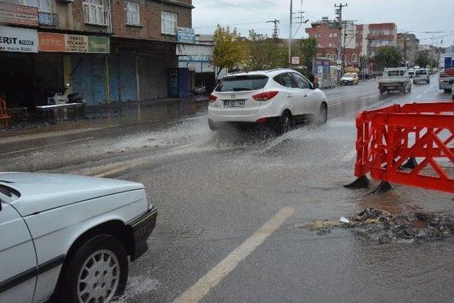 Siverek’te Yağış Etkili Oldu