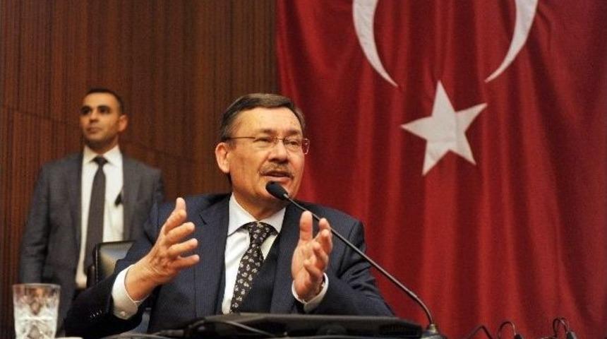 G&ouml;k&ccedil;ek&rsquo;ten, Minib&uuml;s&ccedil;&uuml;lere &rsquo;15 Temmuz&rsquo; Brifingi