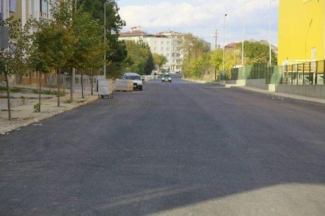 Eski Kavaklı Caddesi’nde Sıcak Asfalt Serimi Tamamlandı