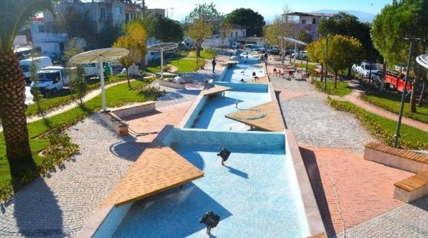 Ak Partili Başkandan Chp&rsquo;li Eski Başkana Vefa