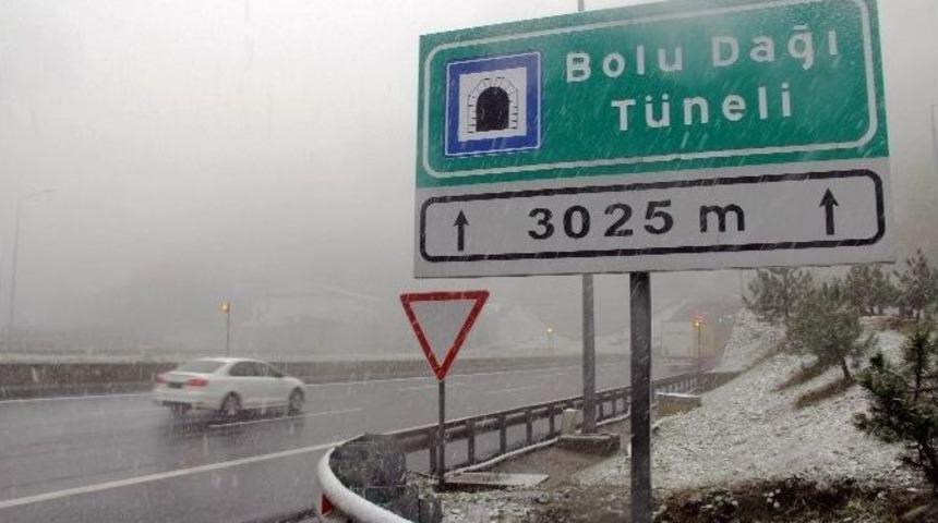 Bolu Dağında Yoğun Kar Yağışı Başladı