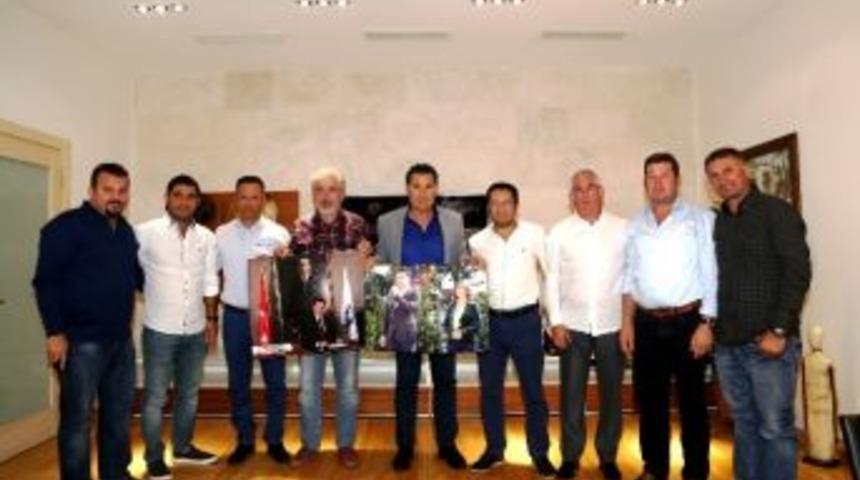Yalıkavak Spor Kul&uuml;b&uuml;&rsquo;nden Başkan Kocadon&rsquo;a Ziyaret