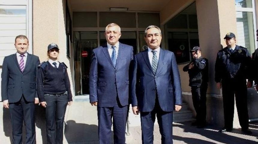 &Ccedil;anakkale Emniyeti&rsquo;nde Devir Teslim T&ouml;reni
