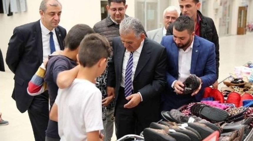 Başkan B&uuml;y&uuml;kkılı&ccedil; İldem&rsquo;de Esnafları Ziyaret Ederek Vatandaşlarla Sohbet Etti