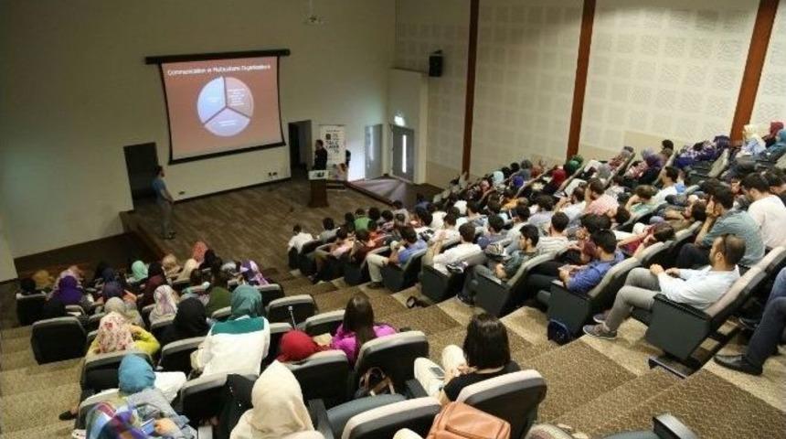 Ak Parti İl Gen&ccedil;lik Kolları Malezya&rsquo;da Yabancı Dil Eğitimi Aldı