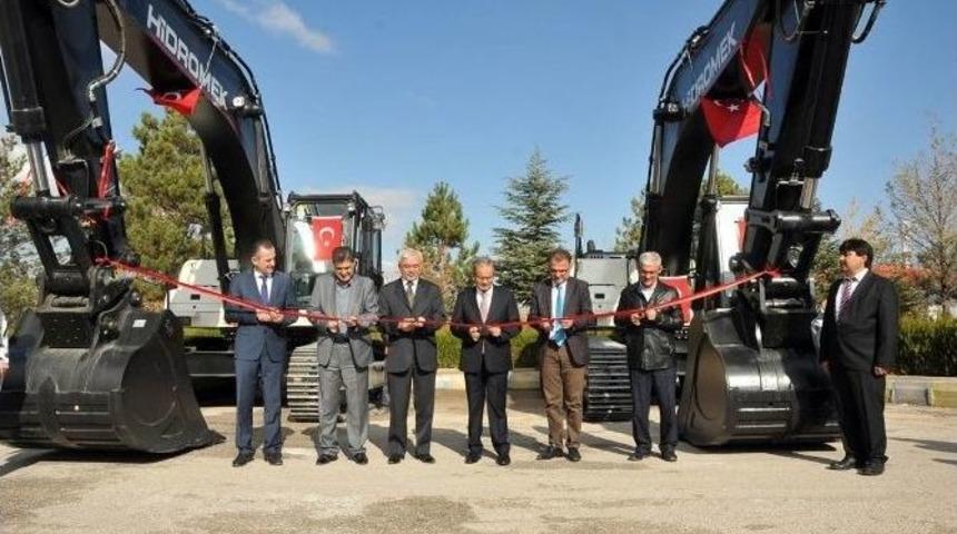 Karaman İl &Ouml;zel İdaresine İş Makinesi Takviyesi