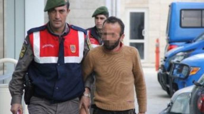 Kendisine Ateş A&ccedil;anı Elinden Aldığı T&uuml;feğiyle Vurdu