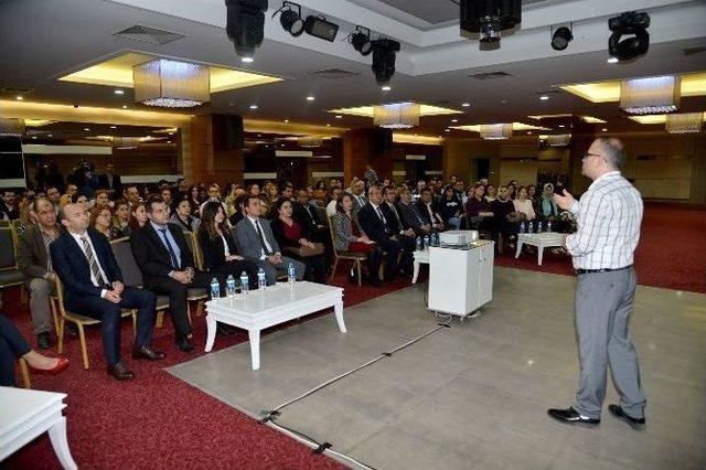 Büyükşehir Bilgi Küpü Toplantıları Sürüyor