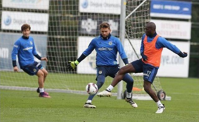 Fenerbahçe, Manchester United Maçı Hazırlıklarını Sürdürdü