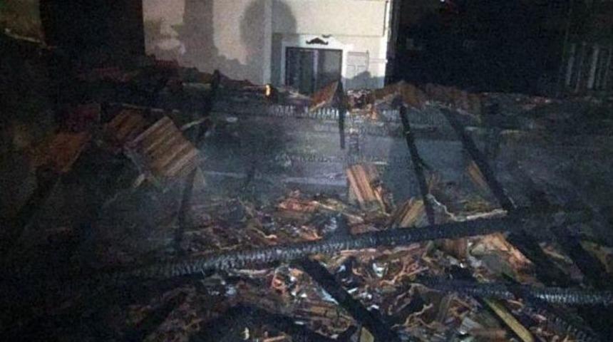 Sakarya&rsquo;da &Ccedil;atı Yangını B&uuml;y&uuml;meden S&ouml;nd&uuml;r&uuml;ld&uuml;