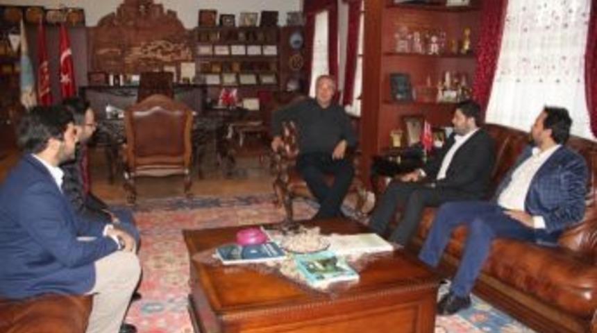 Ak Parti Gen&ccedil;lik Kolları Mkyk &Uuml;yeleri &Uuml;nver&rsquo;i Ziyaret Etti