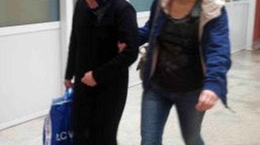 Fet&ouml; Firarisi Kadın &Ouml;ğretmen Yakalandı