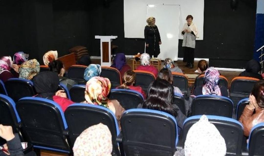 Esenler&rsquo;de "bilin&ccedil;li Aile Sağlıklı Nesiller" Projesi