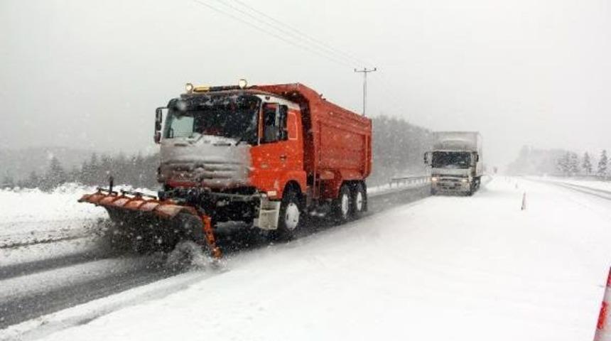 Bolu Dağı'nda Kar Etkili Oldu (2)