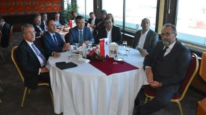 Esiad'ın Konuğu Murat Yetkin Oldu