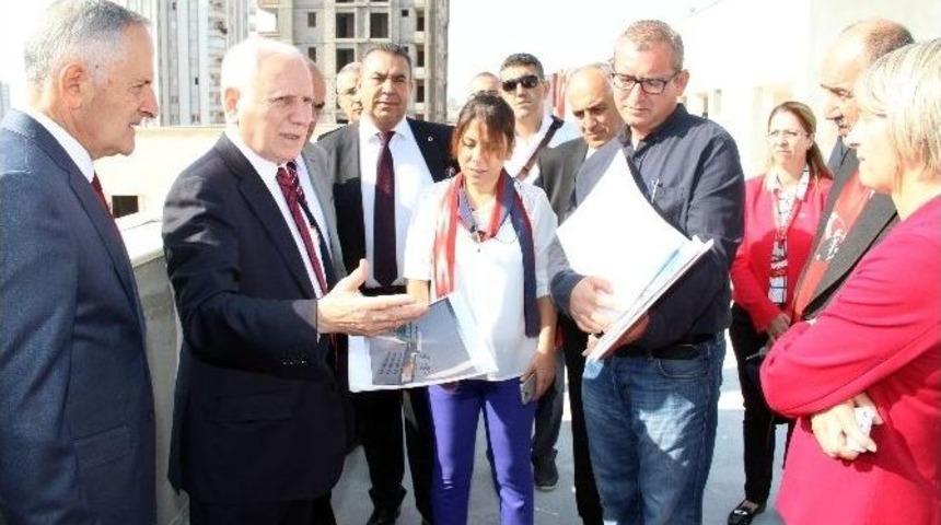 Prof. Dr. Haberal, Ek Lise Binası İnşaatını Gezdi