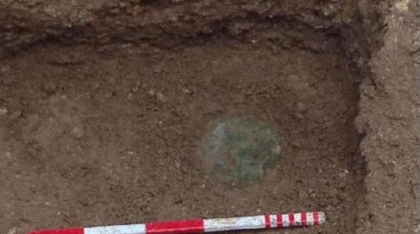 Kanalizasyon &Ccedil;alışması Sırasında Bulunan Tarihi Mezarda, Arkeolog Eşlinde &Ccedil;alışma(2)