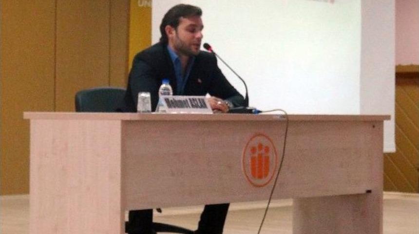 Sanat&ccedil;ı Mehmet Aslan Uyuşturucu Bağımlılığına Karşı &Ouml;ğrencilere Bilgi Verdi