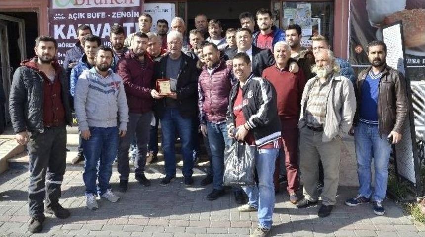 İsmail Ertekin Taraftarlarla Vedalaştı