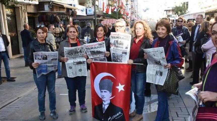 Chp'li Kadınlardan, Cumhuriyet Gazetesi I&ccedil;in Sessiz Protesto