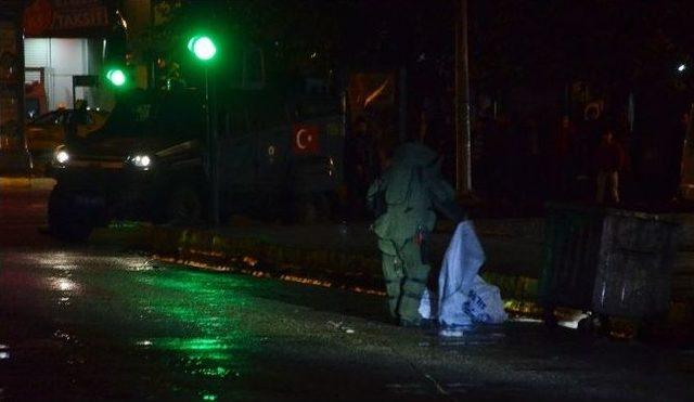 Batman’da İş Merkezi Önündeki Çuvallar Polisi Alarma Geçirdi 3