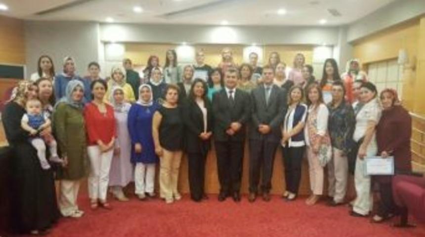 Ak Parti&rsquo;de Kadın Girişimcilere Eğitim