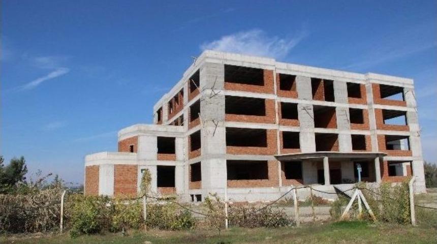 Salihli&rsquo;ye Fak&uuml;lte A&ccedil;ılıyor