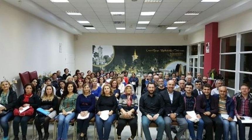 T&uuml;rk Halk M&uuml;ziği Korosu Konsere Hazırlanıyor