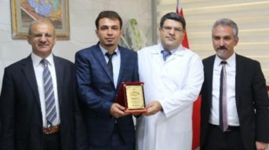 Sağlık &Ccedil;alışanları 2 Yılda 6 Bin Ağa&ccedil; Kurtardı