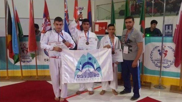 Eyyübiye Belediyesinin Spordaki Başarısı Takdir Topladı