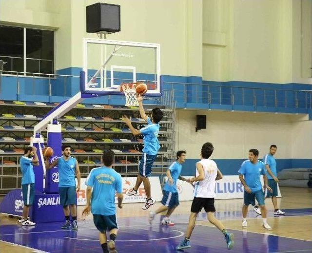 Haliliye Basketbol Takımı B&ouml;lgesel Lige Hazırlanıyor 2