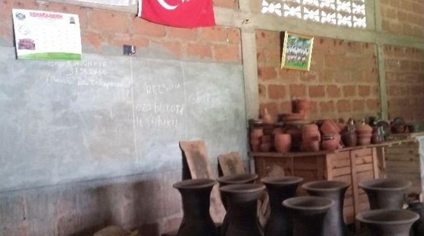 Benin&rsquo;de &Uuml;retilen &Ccedil;&ouml;mlekler Ankara&rsquo;da Satışa Sunuluyor