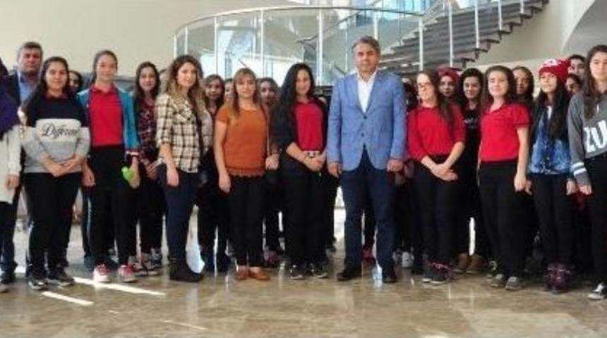 Atatürk Fotoğrafları Sergisi Kepez’de